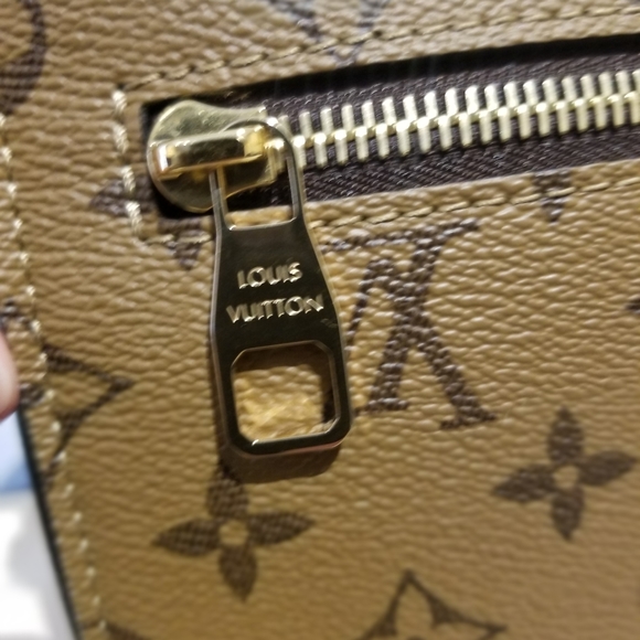 🌼SOLD🌼 Pochette Metis Reverse Monogram - Picture 4 of 7